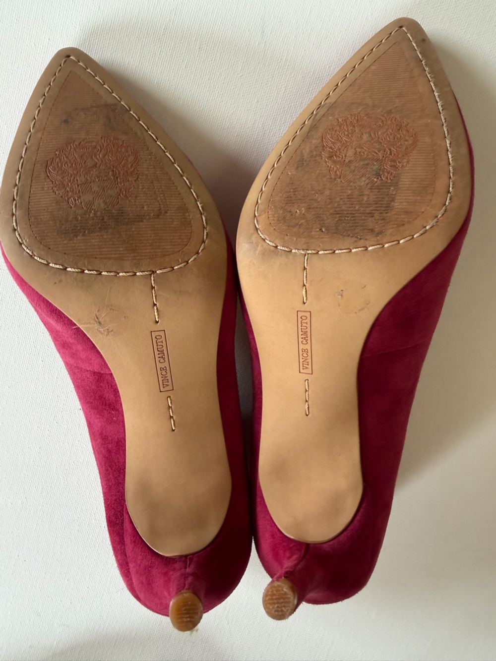 Vince Camuto Fuchsia Suede Pointed Toe Pumps Heels Size 7M - Picture 6 of 6